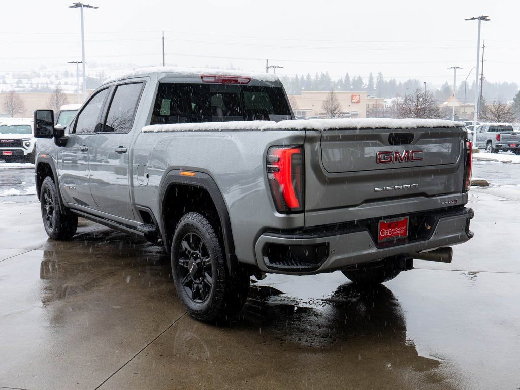 Used 2025 GMC Sierra 3500 AT4 w/ AT4 Premium Plus Package image 5