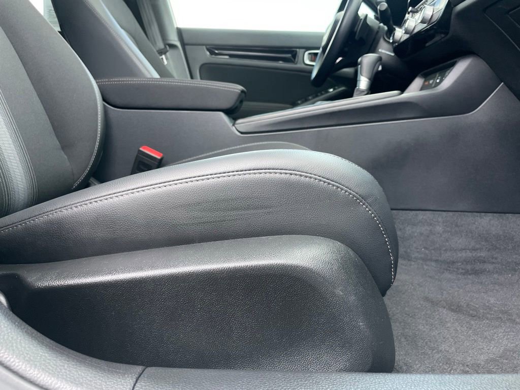 Used 2025 Honda Civic Sport image 30