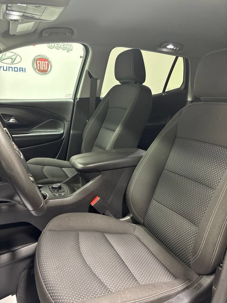 Used 2023 GMC Terrain SLE w/ Driver Convenience Package AWD/4WD image 9