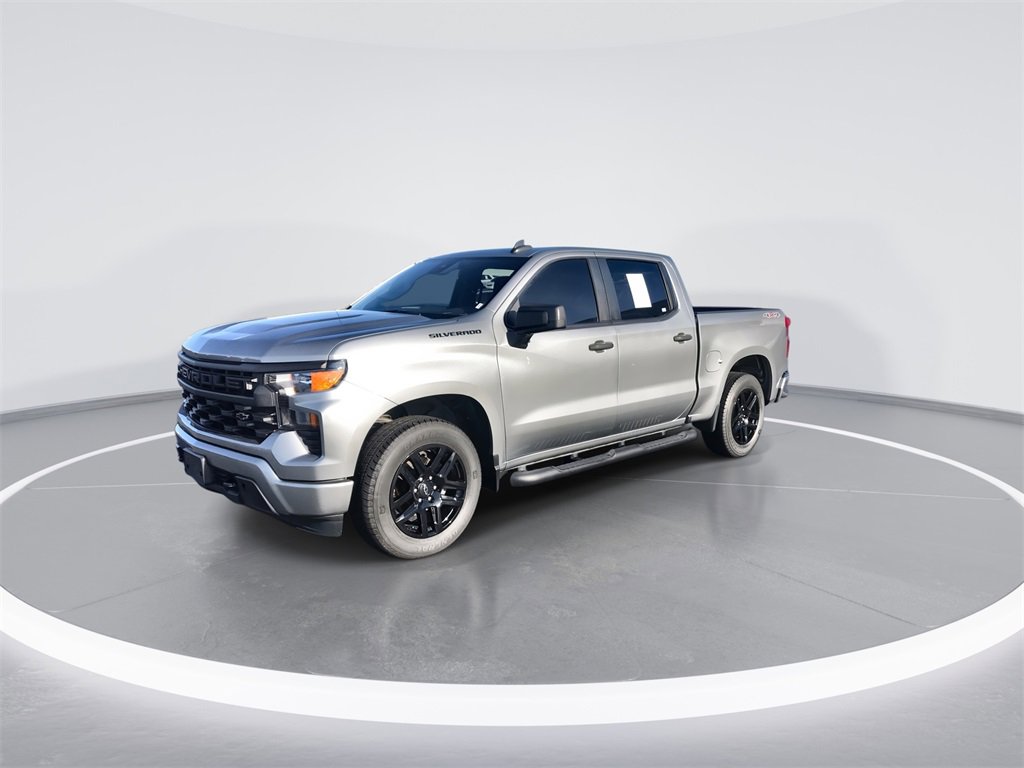 Used 2023 Chevrolet Silverado 1500 Custom w/ LPO, Dark Essentials Package image 4