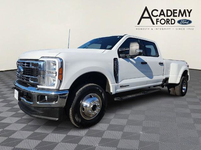 Certified 2024 Ford F350 XLT image 3