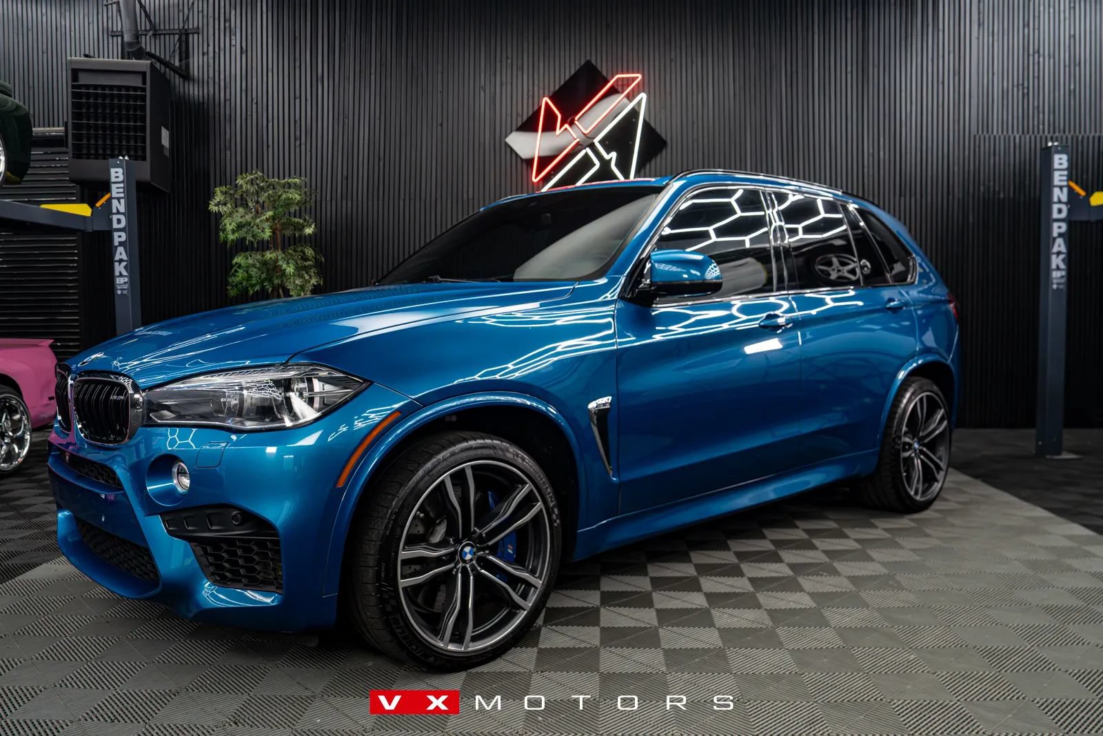 Used 2017 BMW X5 M AWD/4WD image 1