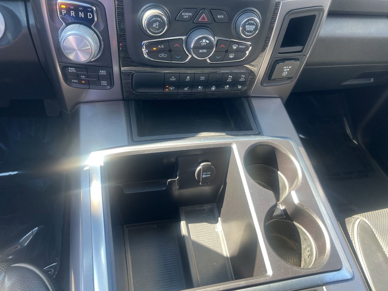 Used 2015 RAM 1500 Limited image 31