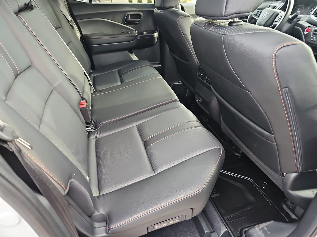 Used 2025 Honda Ridgeline TrailSport image 12