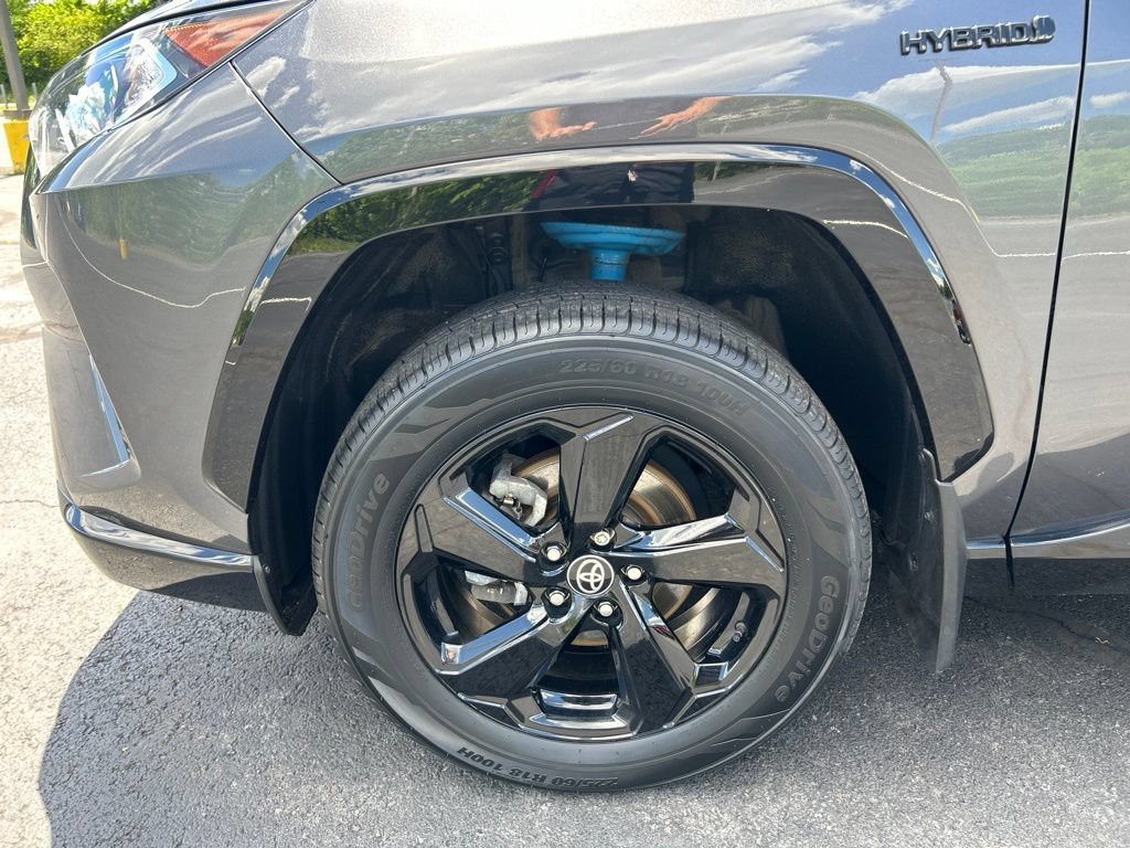 Certified 2021 Toyota RAV4 XSE w/ XSE Grade Weather Package AWD/4WD image 29