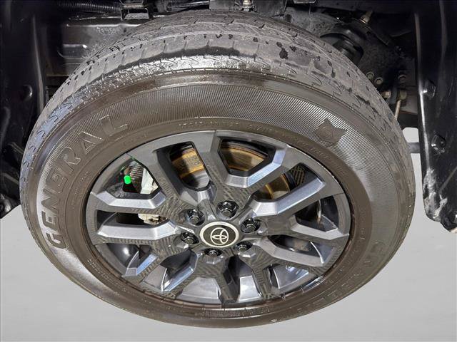 Used 2024 Toyota Tundra Platinum AWD/4WD image 18