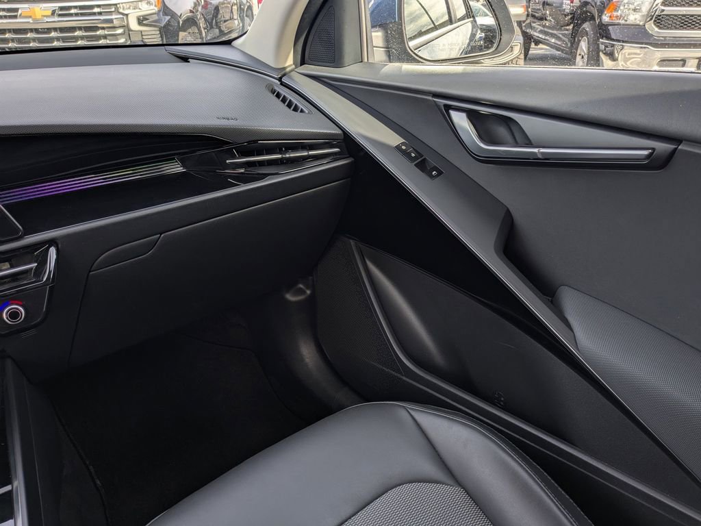 Used 2023 Kia Niro EX w/ EX Cold Weather Package image 17