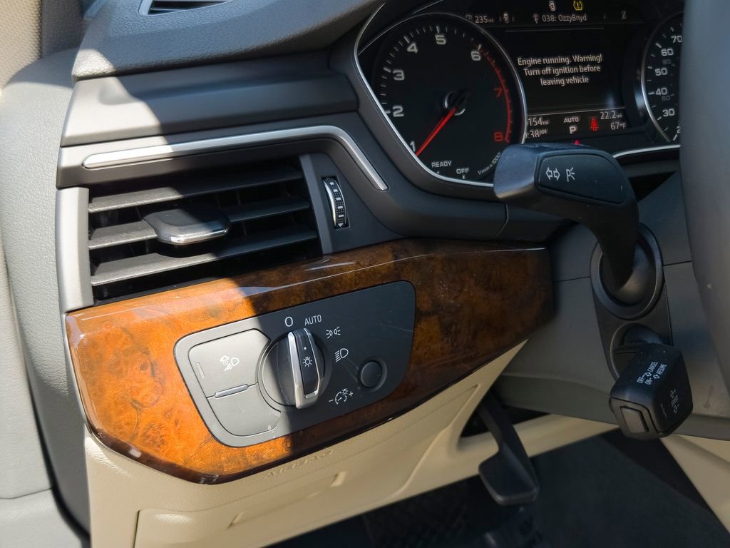 Used 2019 Audi A4 2.0T Premium image 16