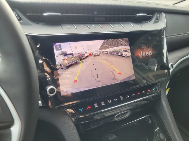 New 2026 Jeep Grand Cherokee Limited AWD/4WD image 12