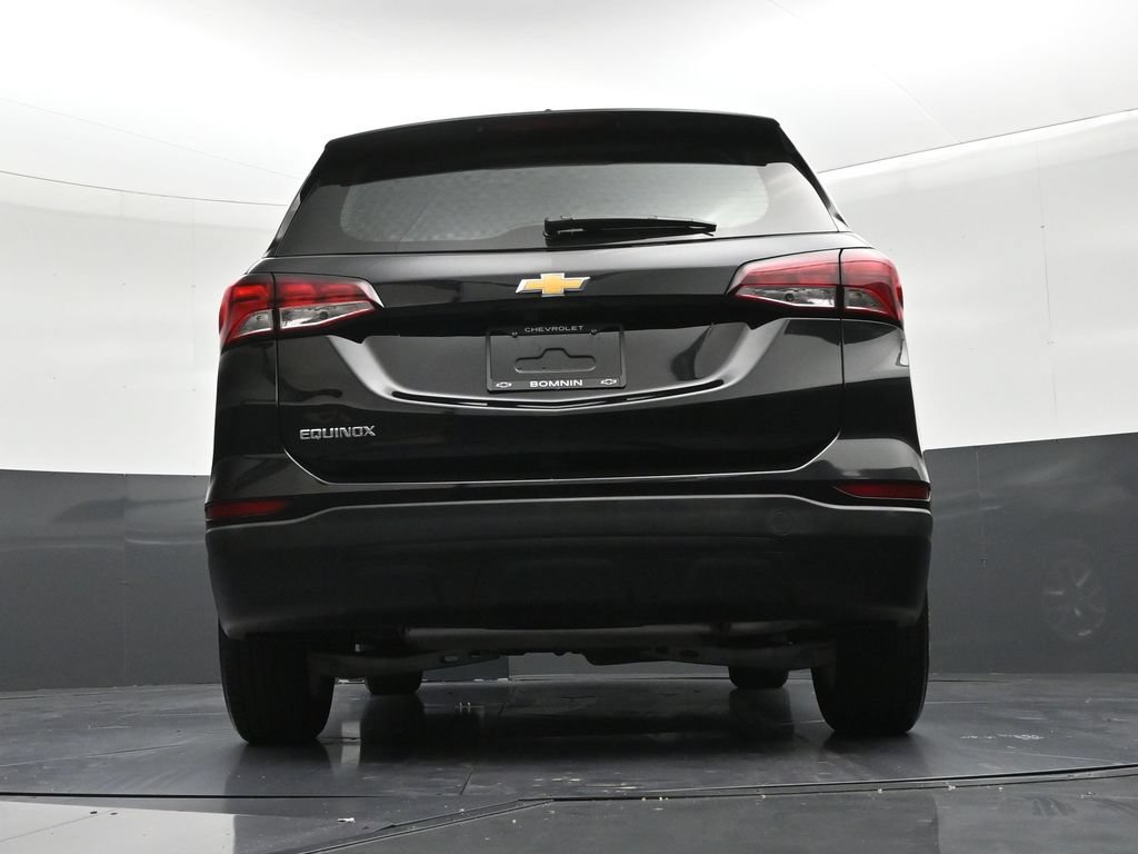 Used 2022 Chevrolet Equinox LS FWD image 23