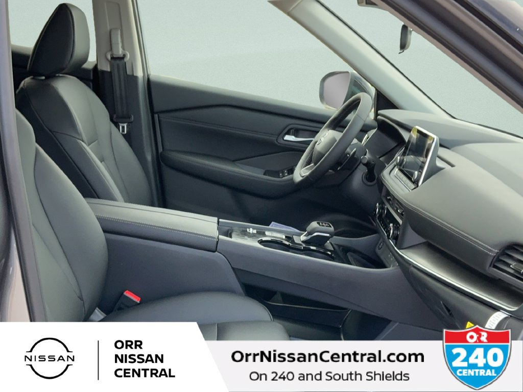 New 2027 Nissan Rogue Dark Armor FWD image 11