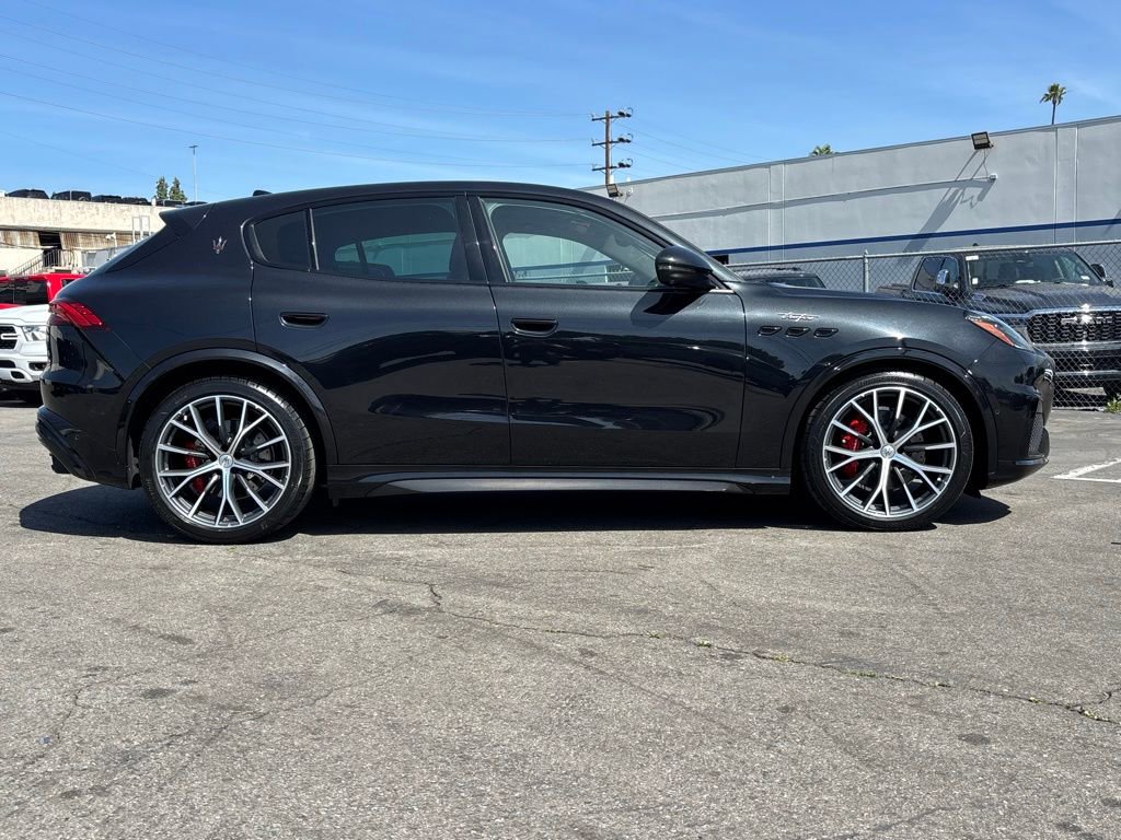 Used 2024 Maserati Grecale Trofeo image 3