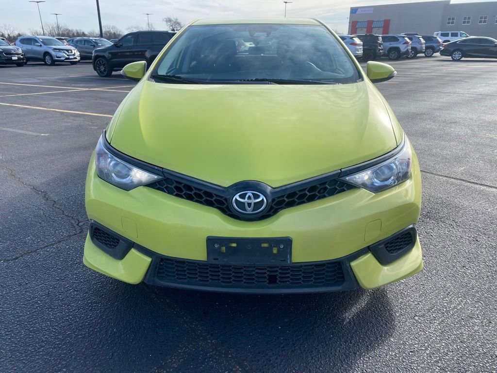 Used 2018 Toyota Corolla iM image 3