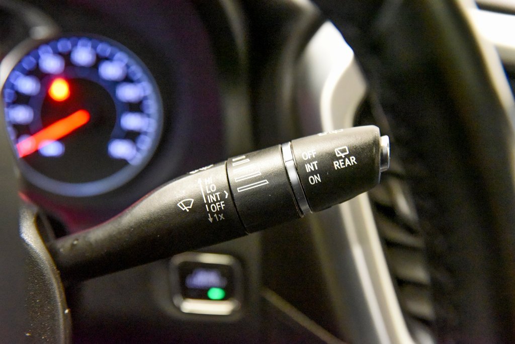 Used 2023 GMC Acadia SLT w/ Preferred Package image 33