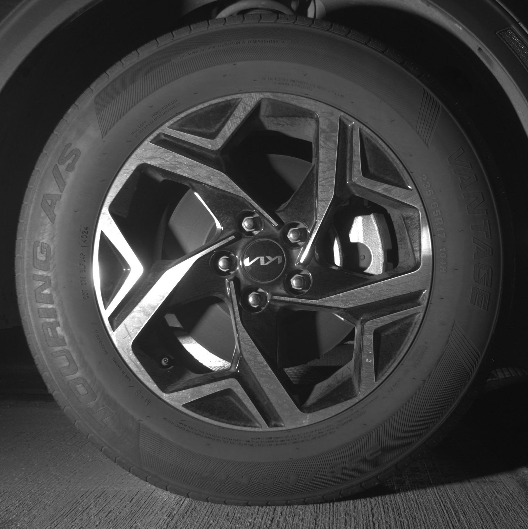 Used 2024 Kia Sportage LX image 13