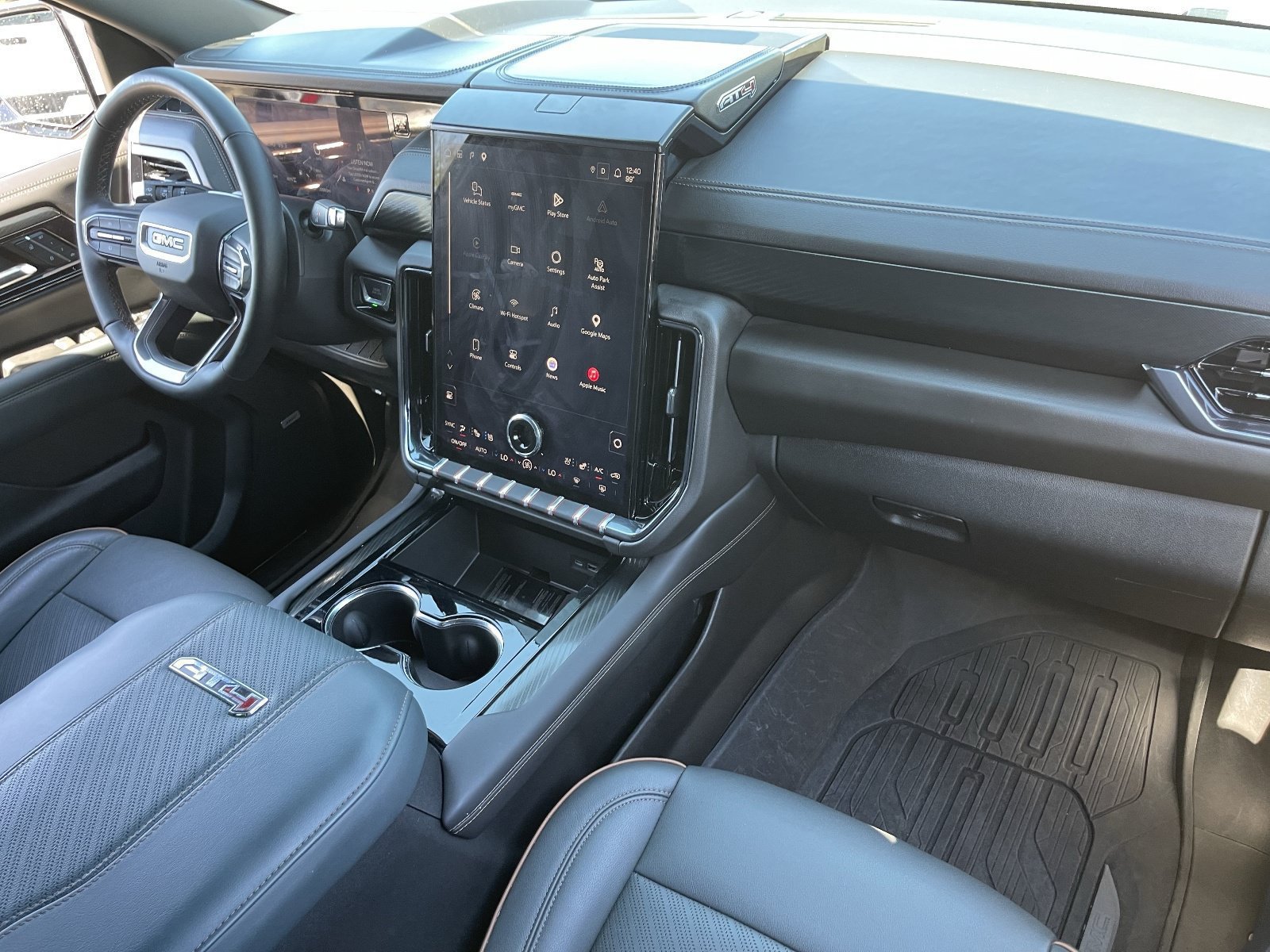 Certified 2025 GMC Yukon AT4 AWD/4WD image 14
