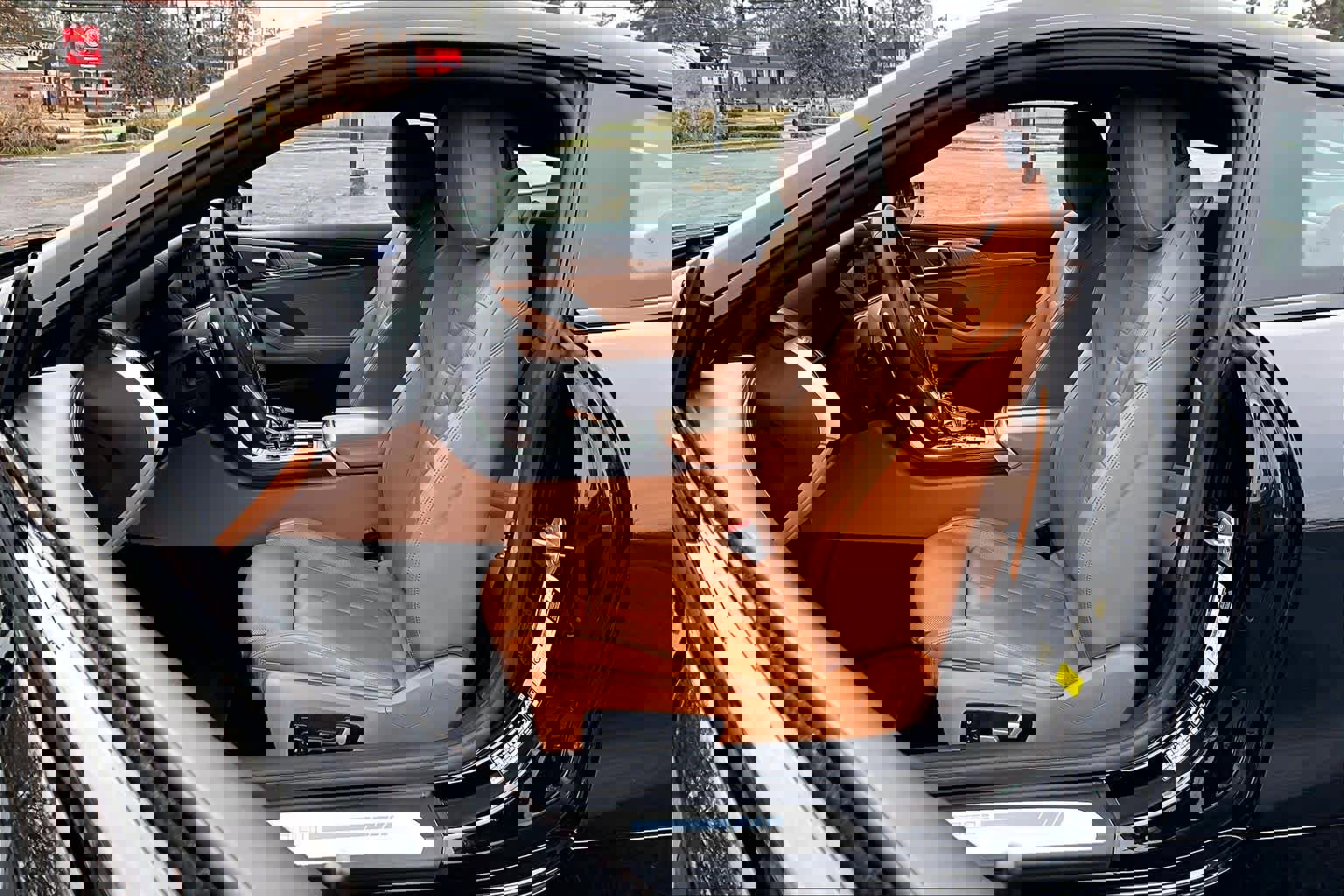 Used 2023 BMW M850i xDrive M850i xDrive w/ M Sport Professional Package image 8