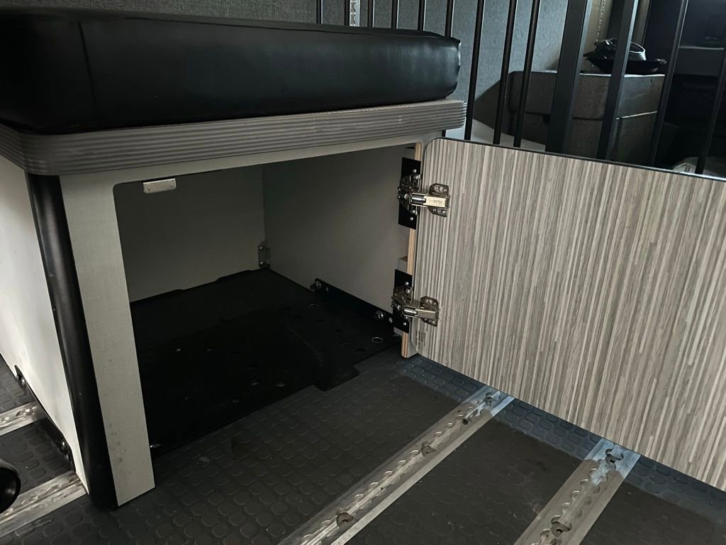 Used 2022 Mercedes-Benz Sprinter 3500 image 26