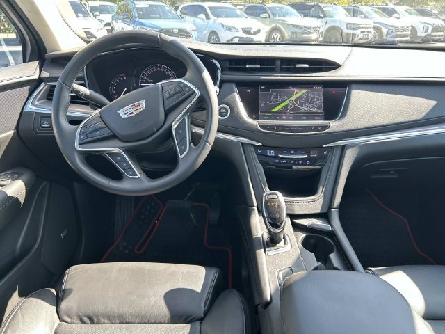 Used 2017 Cadillac XT5 Luxury w/ Driver Awareness Package FWD image 15