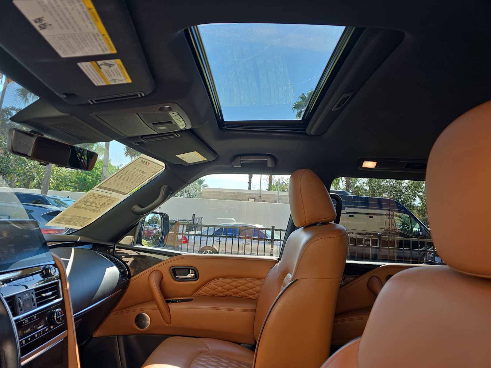 Used 2024 INFINITI QX80 Sensory w/ Cargo Package image 29