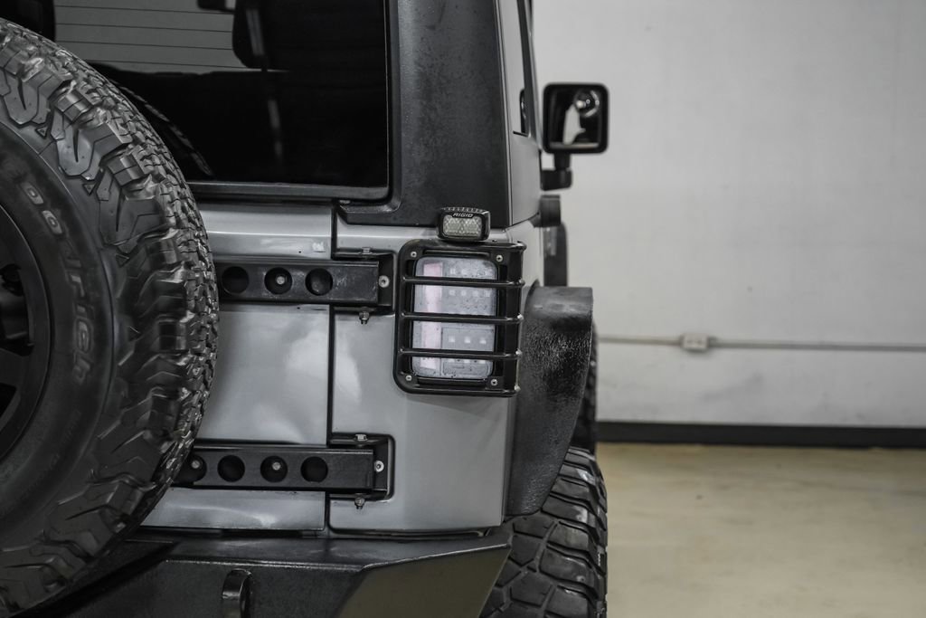 Used 2013 Jeep Wrangler Unlimited Sahara AWD/4WD image 47