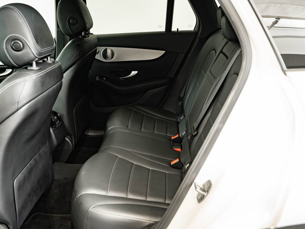 Used 2019 Mercedes-Benz GLC 300 4MATIC image 42