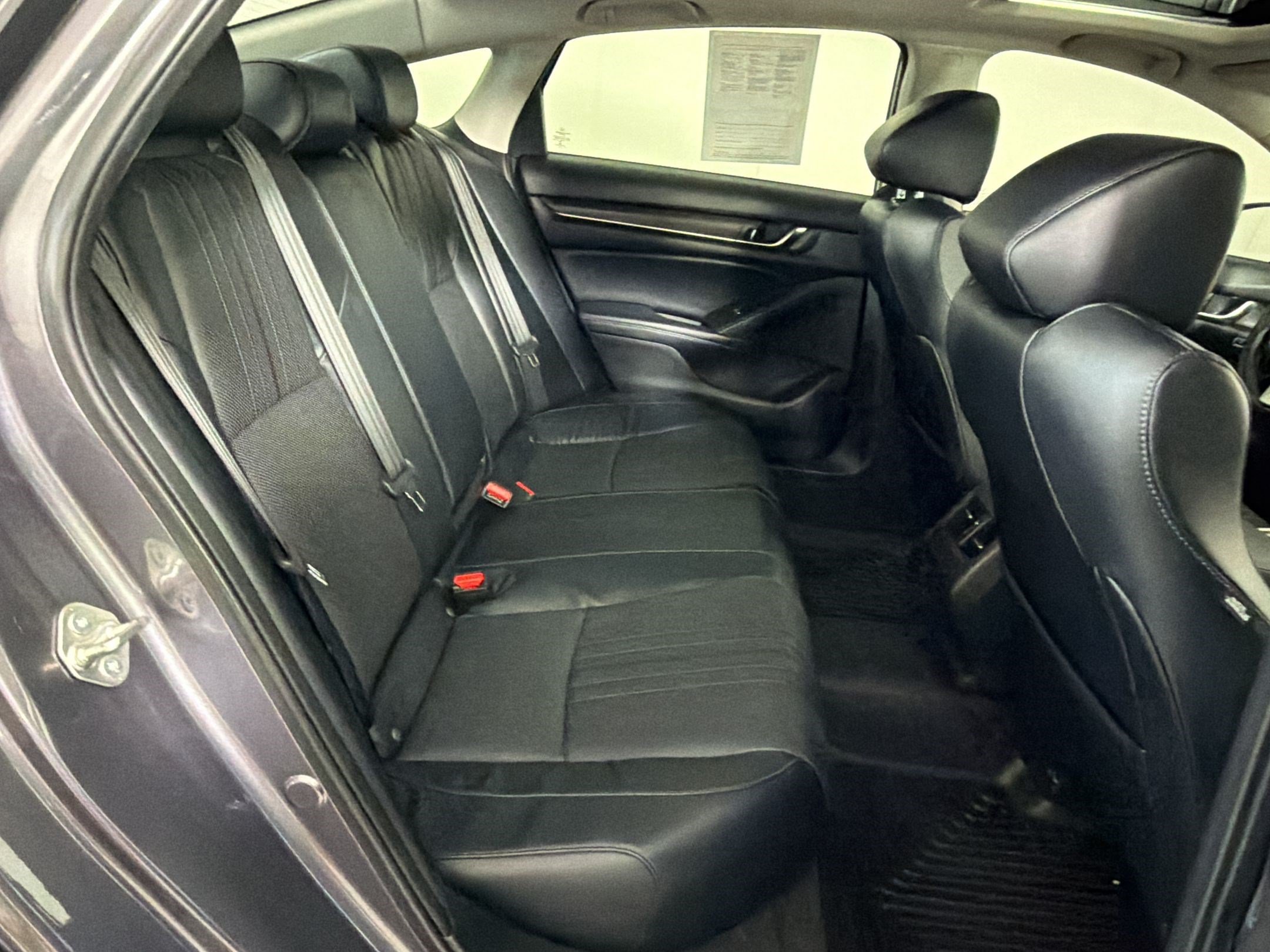Used 2018 Honda Accord EX-L image 31
