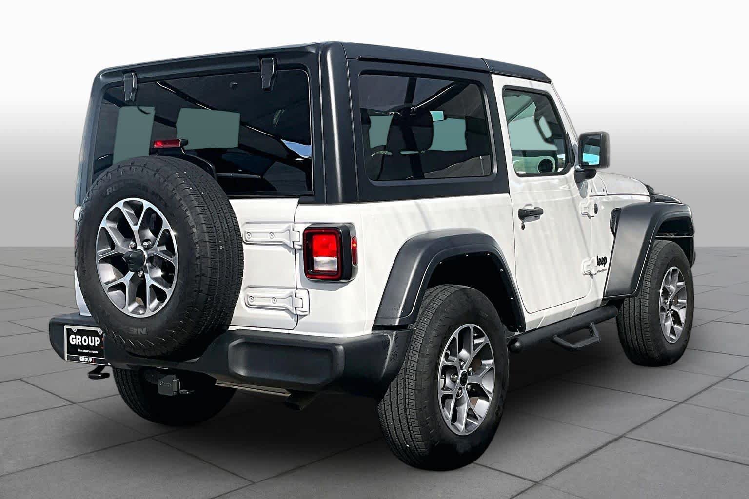 Used 2024 Jeep Wrangler Sport AWD/4WD image 12