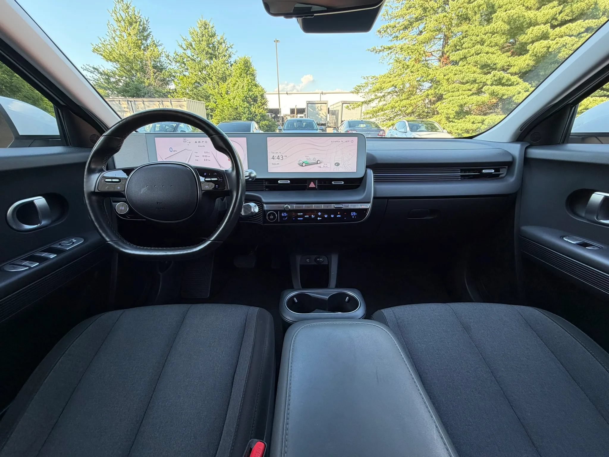 Used 2024 Hyundai Ioniq 5 SEL RWD image 2