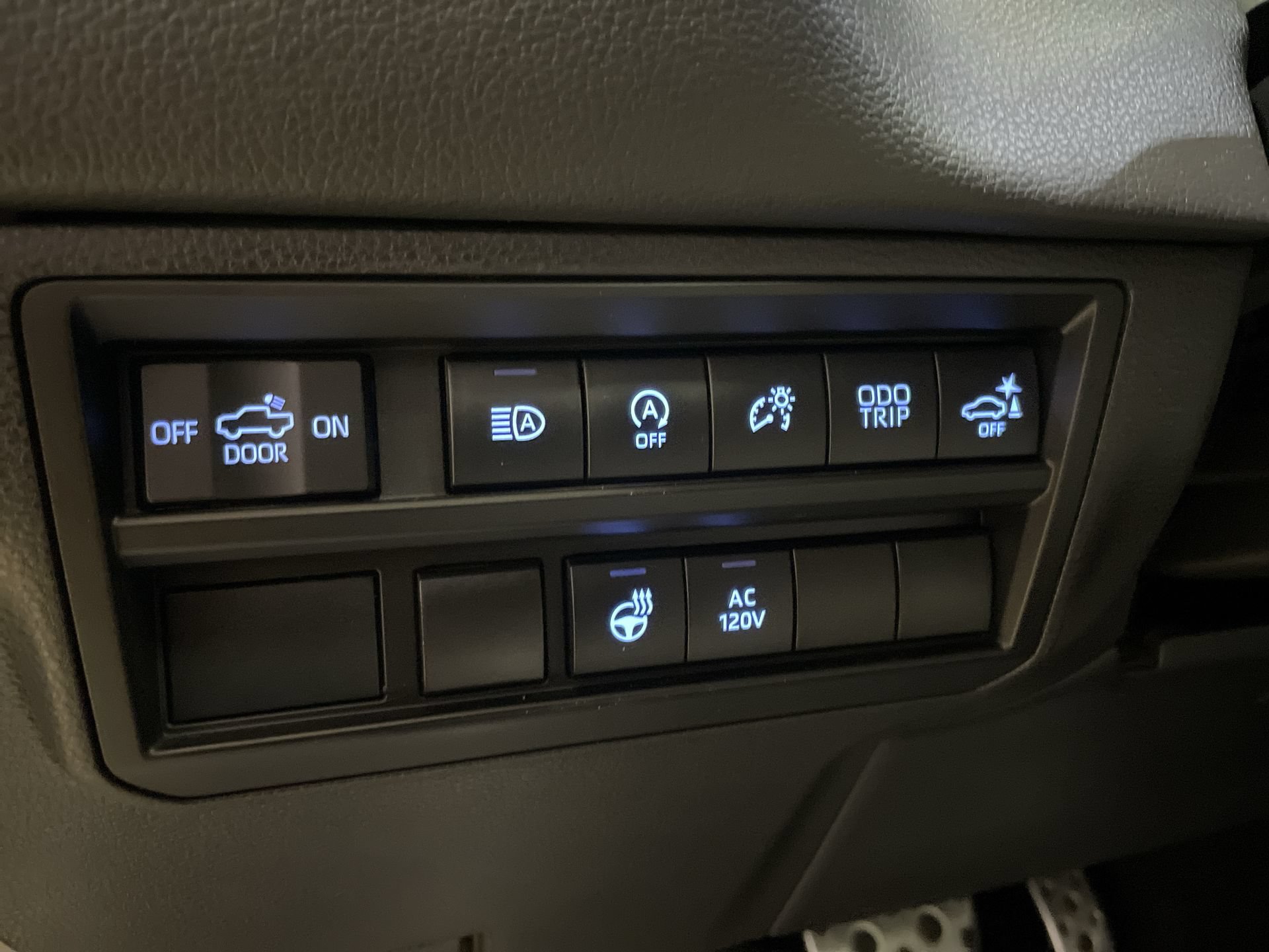 Used 2022 Toyota Tundra Limited w/ TRD Off-Road Package AWD/4WD image 35