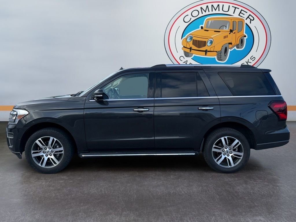 Used 2023 Ford Expedition Limited image 3