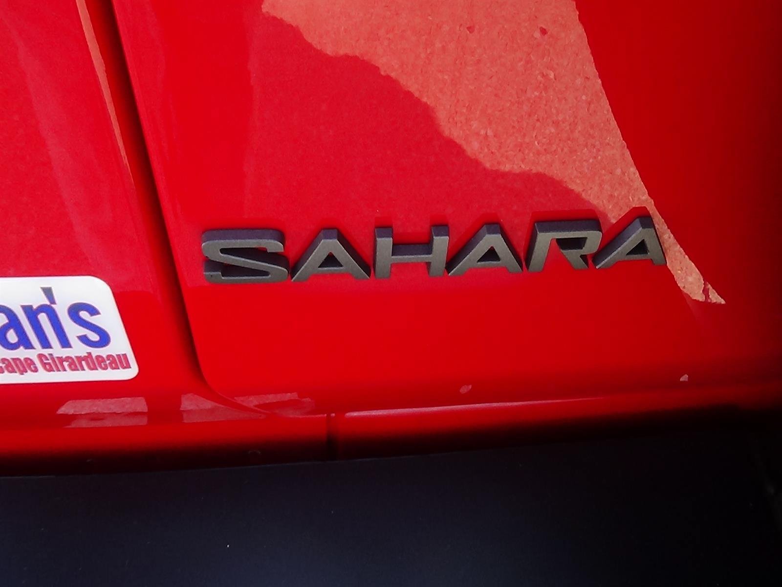Used 2026 Jeep Wrangler Unlimited Sahara AWD/4WD image 11