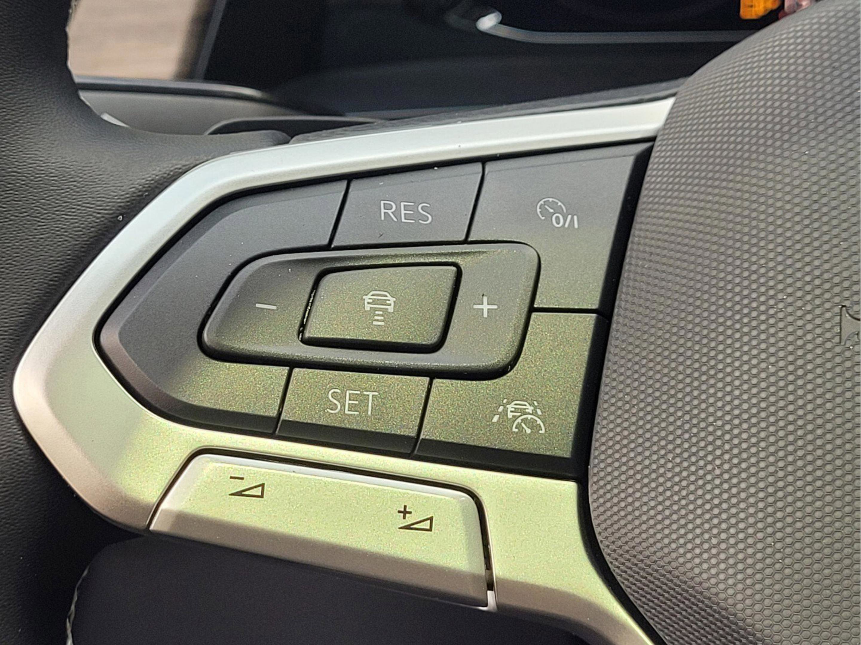 New 2026 Volkswagen Atlas SEL image 21