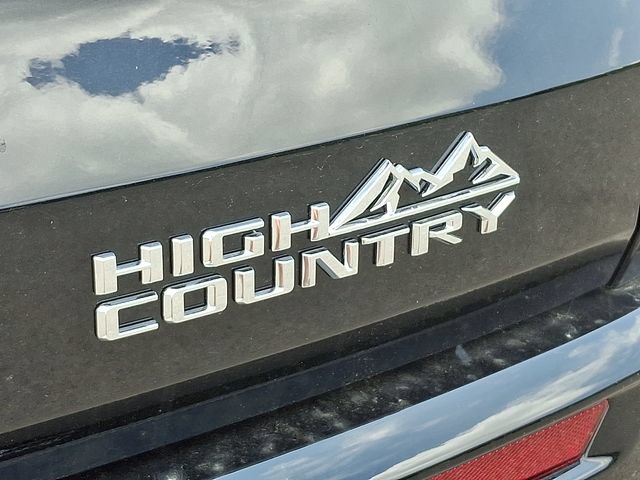 New 2026 Chevrolet Traverse High Country w/ LPO, Floor Liner Package FWD image 19