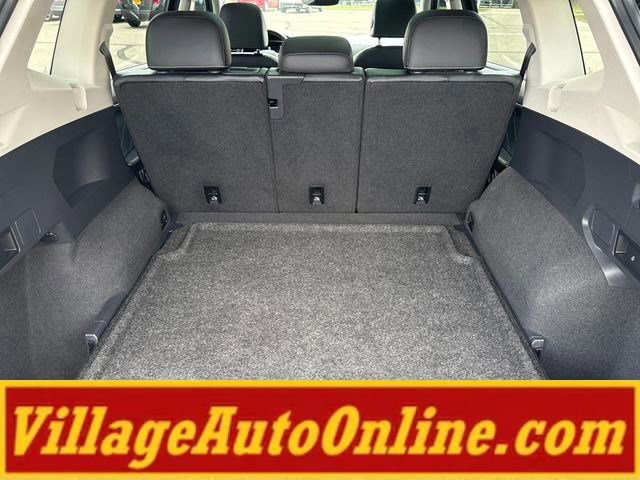 Used 2022 Volkswagen Tiguan SE w/ Panoramic Sunroof Package AWD/4WD image 37