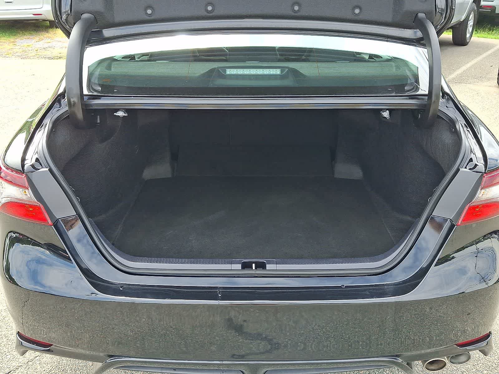 Used 2023 Toyota Camry SE FWD image 30
