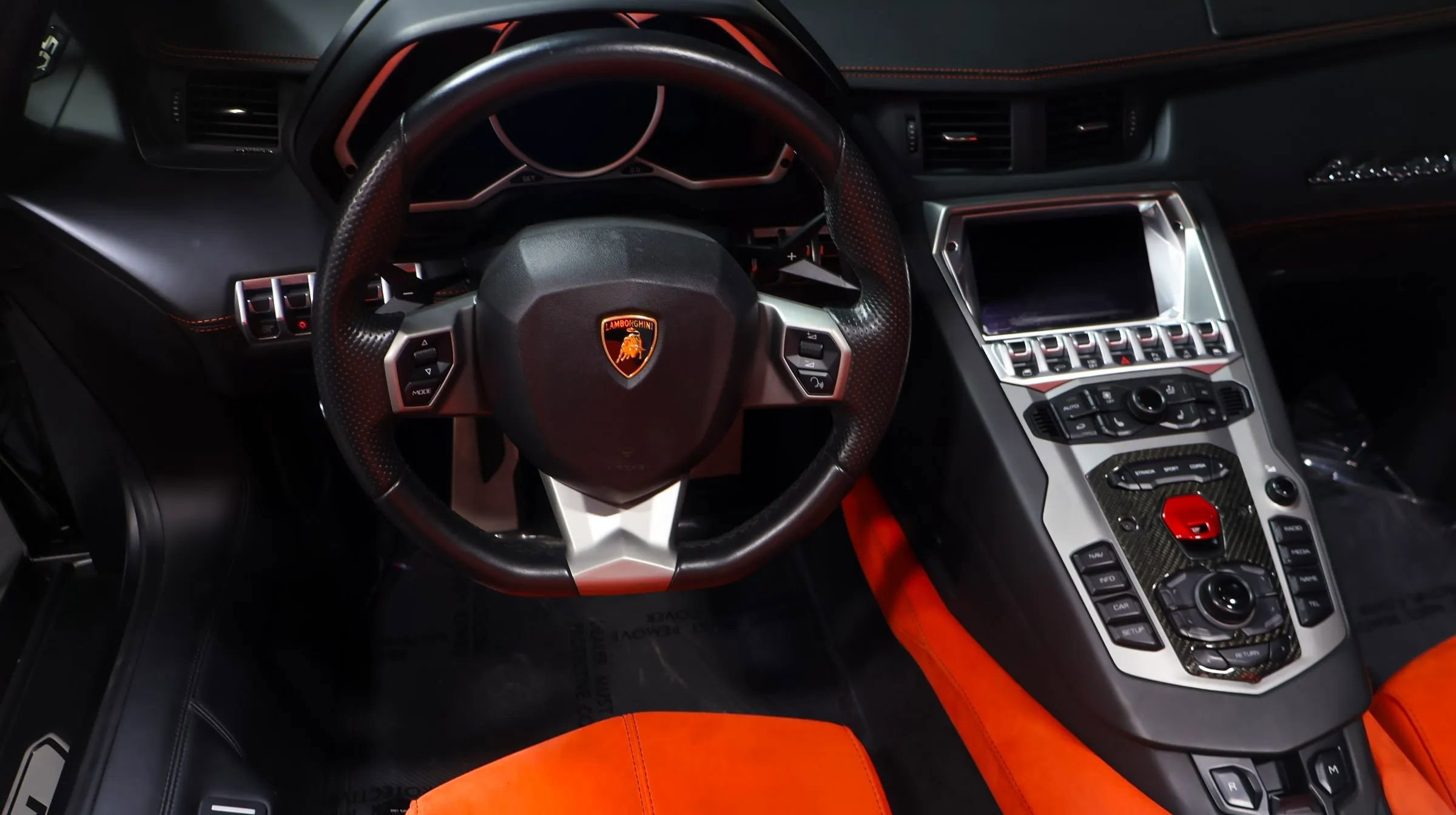 Used 2014 Lamborghini Aventador LP 700-4 image 17