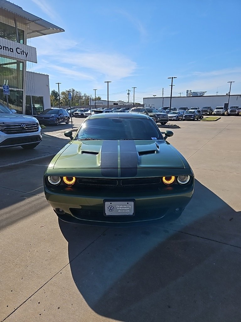Used 2020 Dodge Challenger SXT w/ Blacktop Package image 2