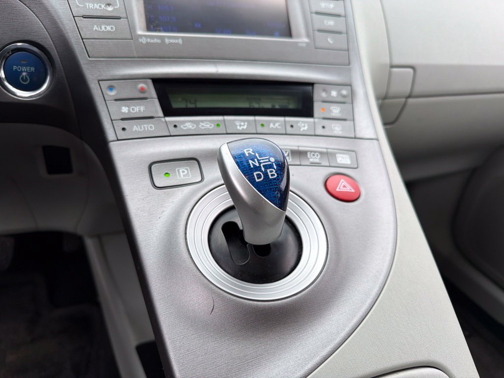 Used 2014 Toyota Prius Three w/ Preferred Accessory Package FWD image 12