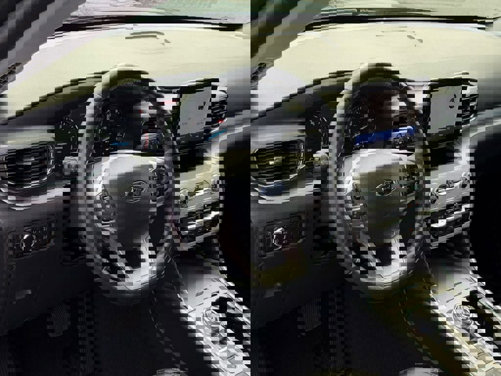 Used 2023 Ford Explorer XLT w/ Equipment Group 202A image 10