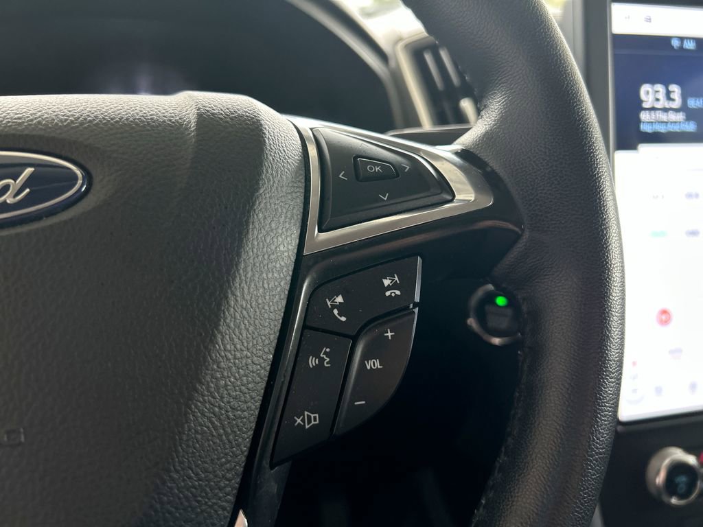 Used 2024 Ford Edge Titanium image 21