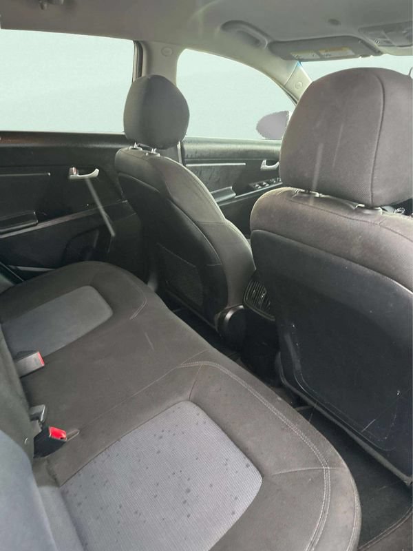 Used 2016 Kia Sportage LX AWD/4WD image 9