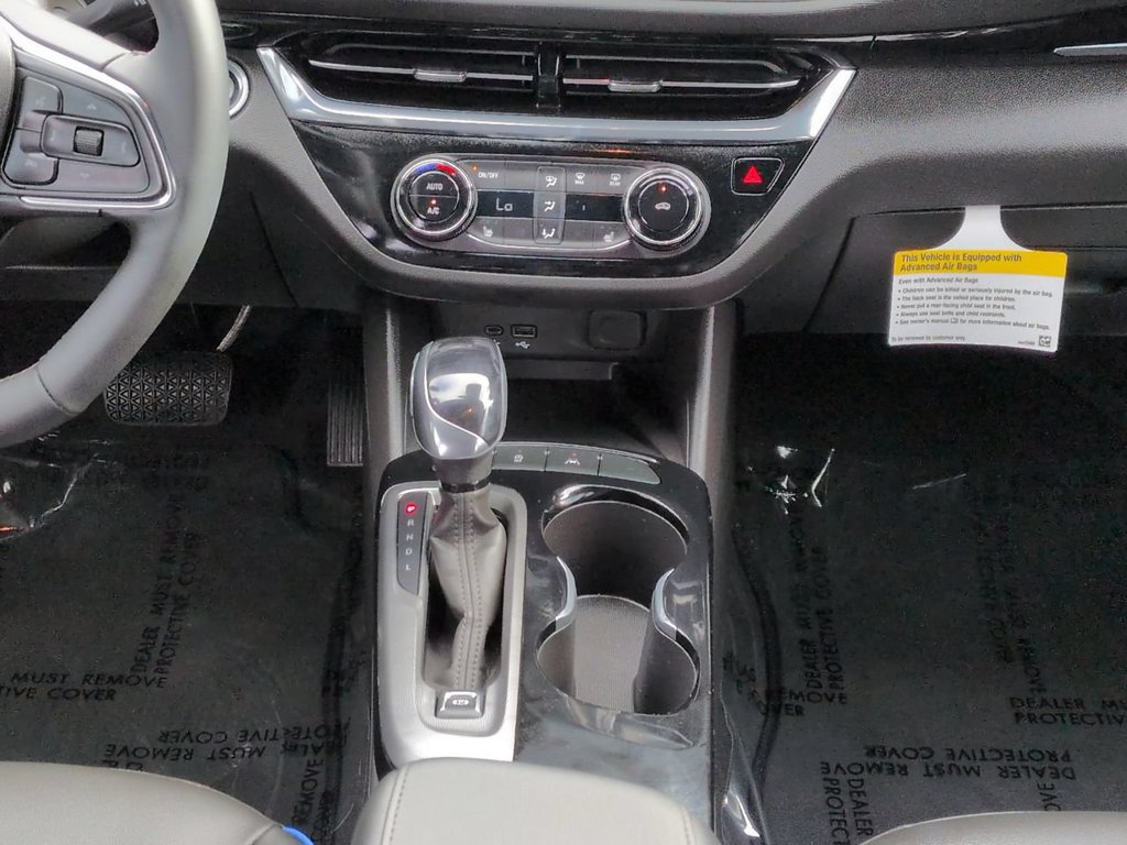 Used 2025 Buick Envista Sport Touring w/ Experience Buick Package FWD image 19