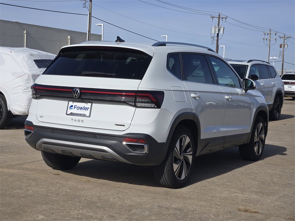 Used 2025 Volkswagen Taos SE image 6