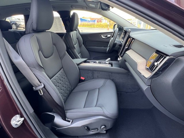 New 2026 Volvo XC60 B5 Plus w/ Protection Package Premier AWD/4WD image 20