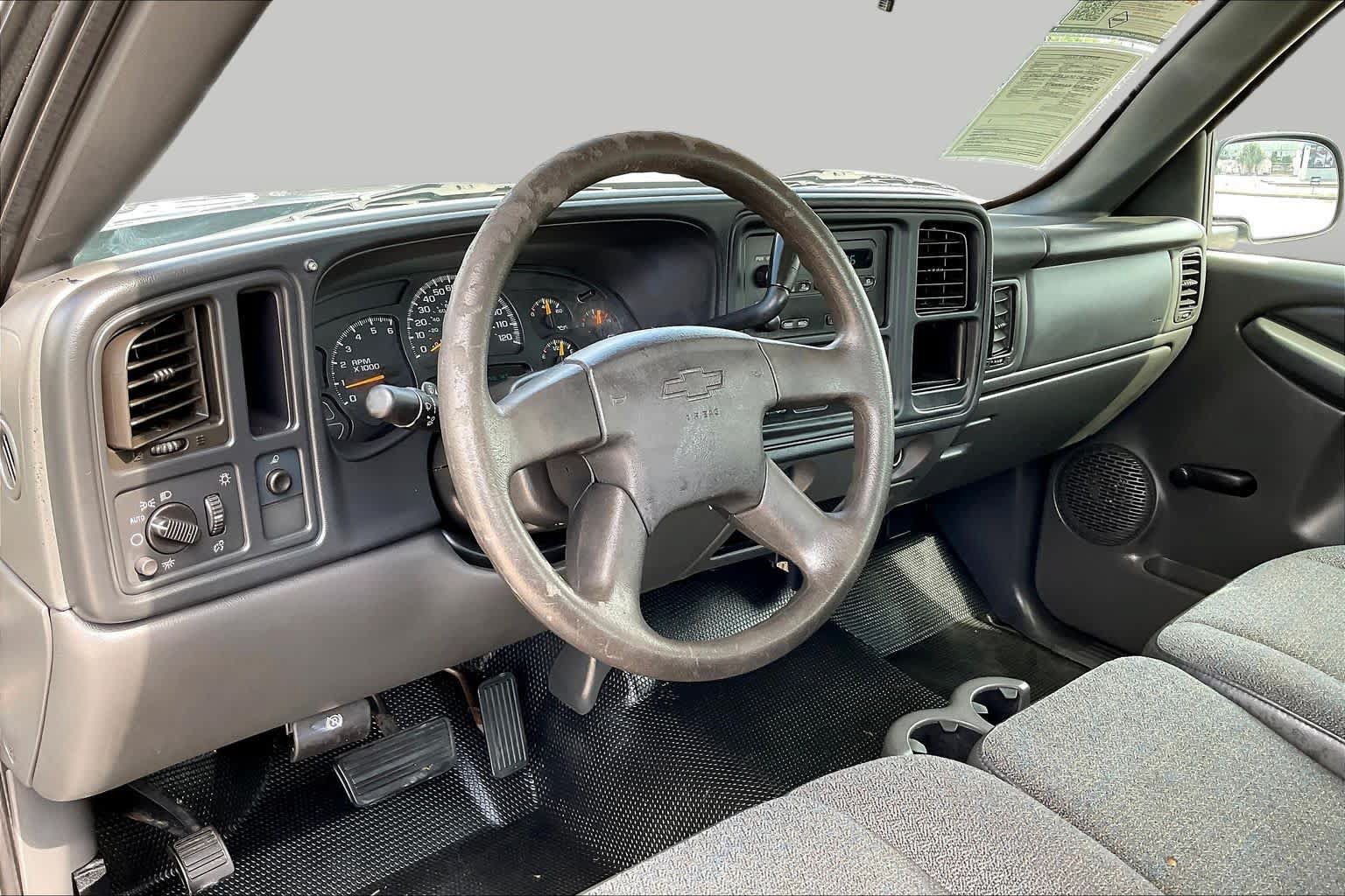 Used 2006 Chevrolet Silverado 1500 W/T RWD image 15