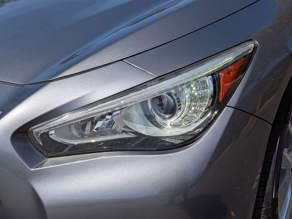 Used 2015 INFINITI Q50 image 9