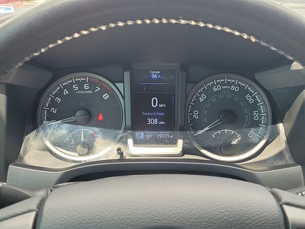 Used 2022 Toyota Tacoma TRD Sport w/ Technology Package RWD image 24