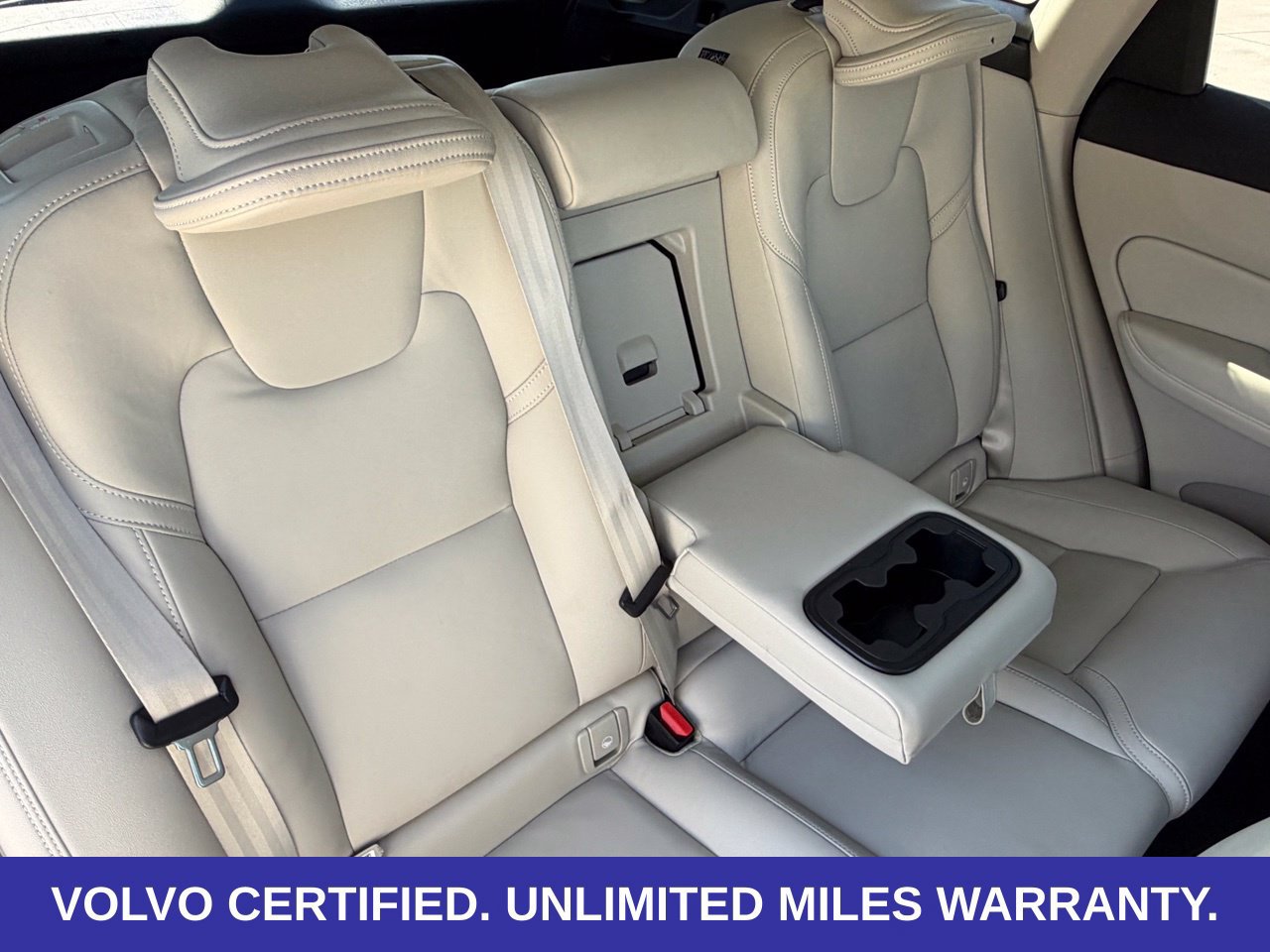 Certified 2026 Volvo XC60 B5 Ultra AWD/4WD image 35