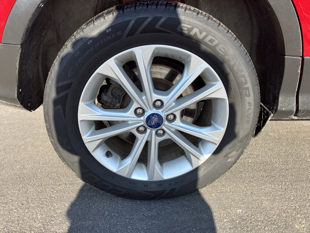 Certified 2019 Ford Escape SE image 11